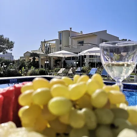 فيلة Louis Luxury By Living In Blue *