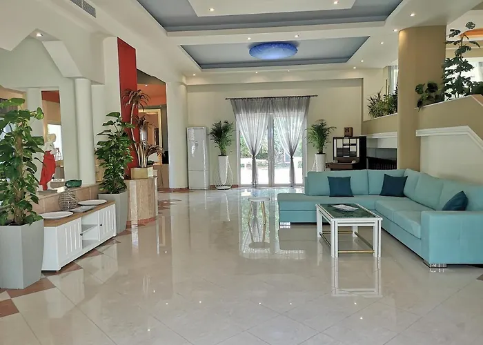 Louis Luxury By Living In Blue *