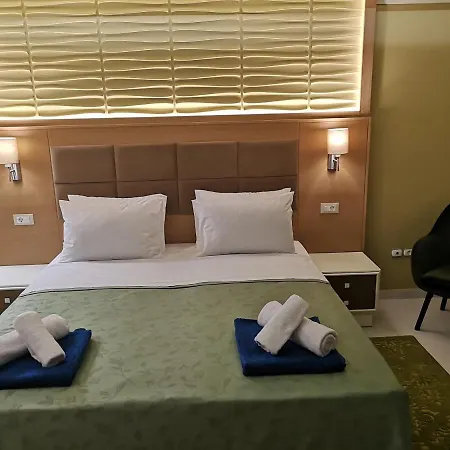 Louis Luxury By Living In Blue *