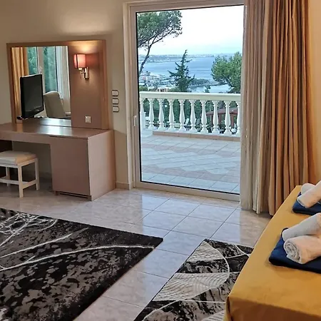 Louis Luxury By Living In Blue * Koskinou (Rhodes)