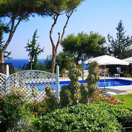 Louis Luxury By Living In Blue * Koskinou (Rhodes)