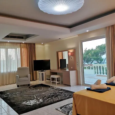 Louis Luxury By Living In Blue Villa *