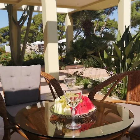 Villa Louis Luxury By Living In Blue