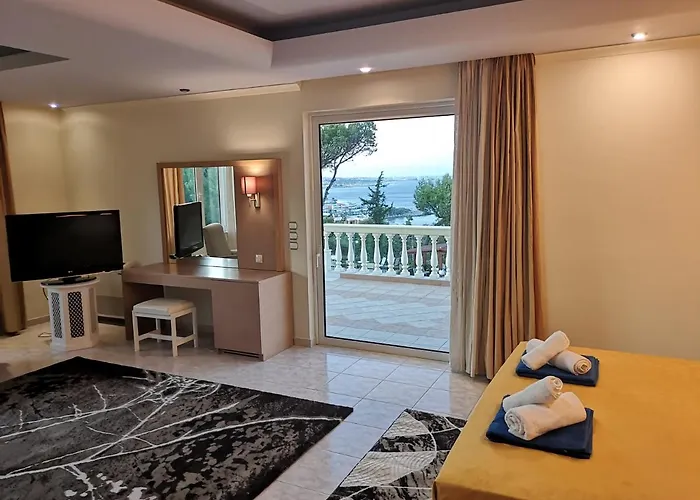 Louis Luxury By Living In Blue Villa