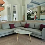 Louis Luxury By Living In Blue