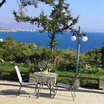 Louis Luxury By Living In Blue *