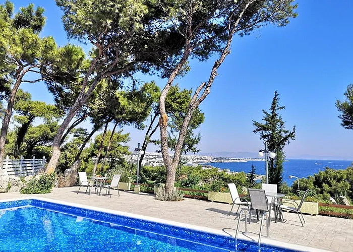 Villa Louis Luxury By Living In Blue