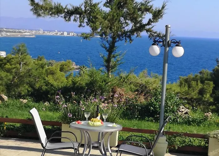 Louis Luxury By Living In Blue *