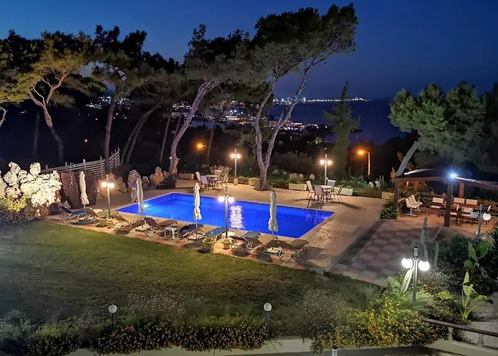 Villa Louis Luxury By Living In Blue