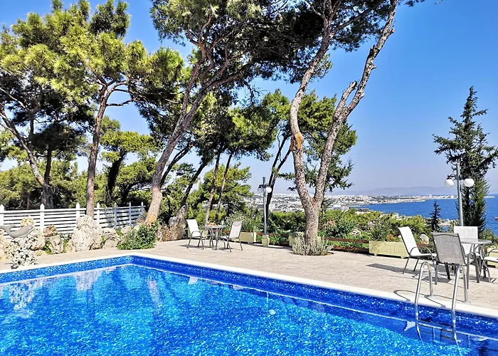 Villa Louis Luxury By Living In Blue *